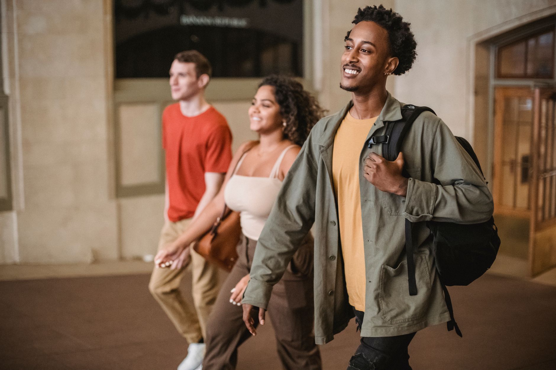 How to Transfer F-1 Status Between U.S. Universities Without Gaps
